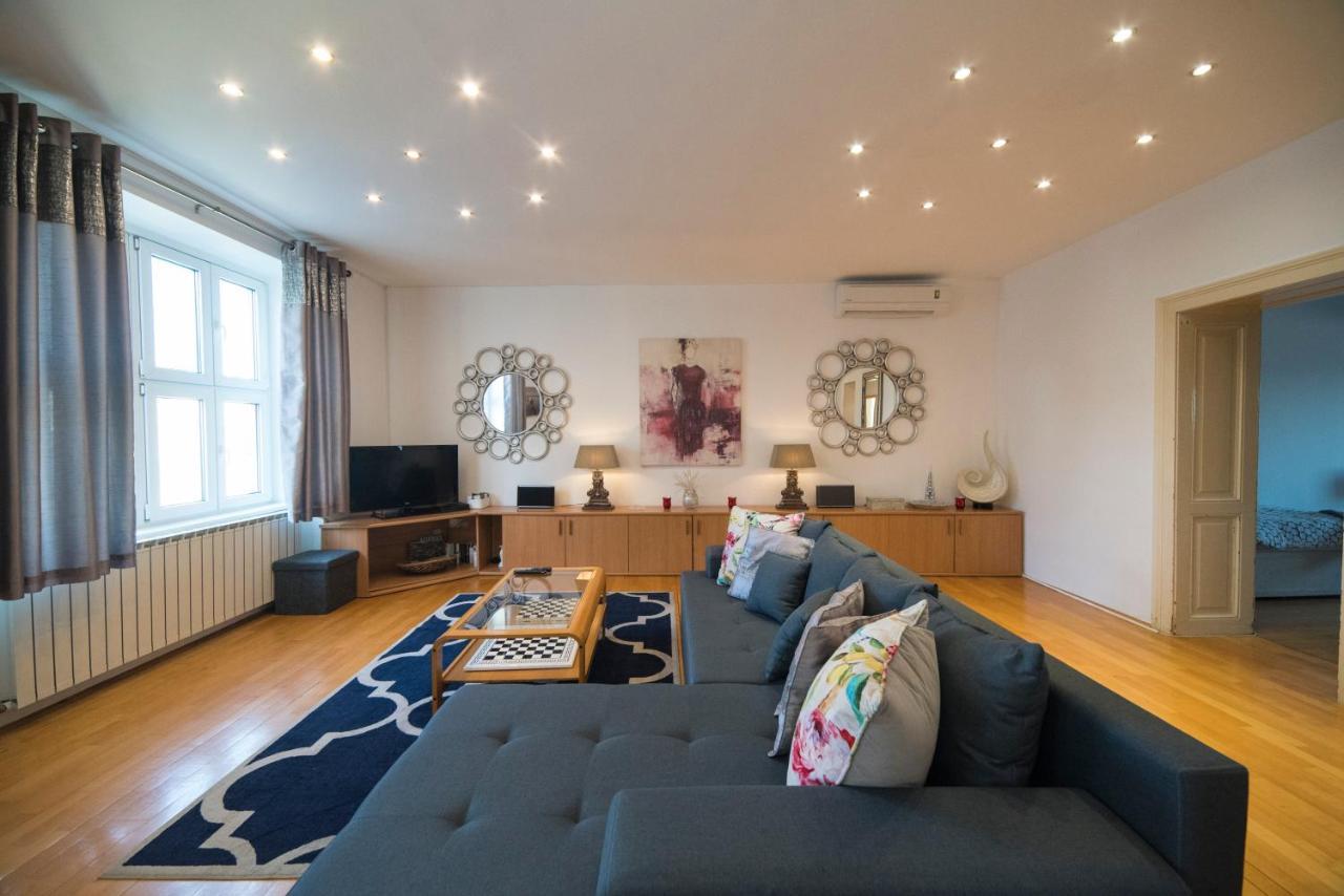 Octogon Apartment Zagreb Exterior photo